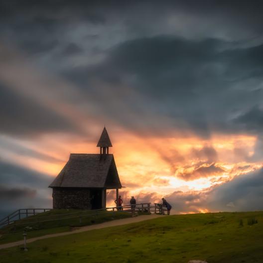 chapel-5450974_by_analogicus_pixabay_pfarrbriefservice